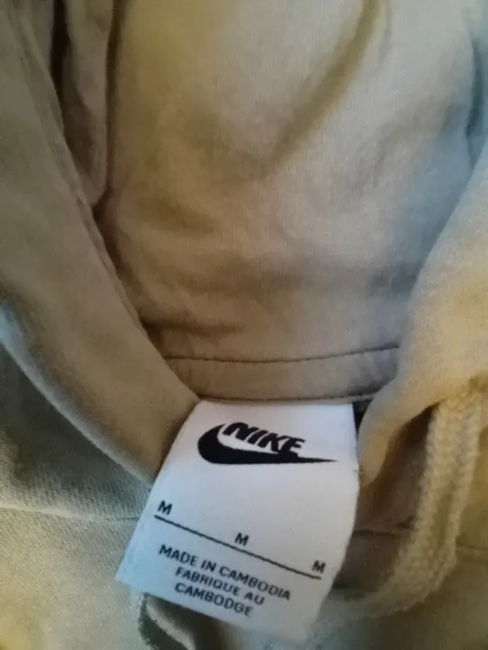 Pull Nike - photo numéro 3