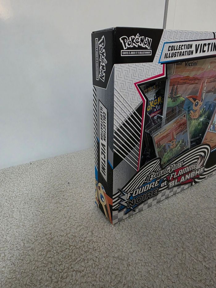 Coffret pokemon Victini - photo numéro 3