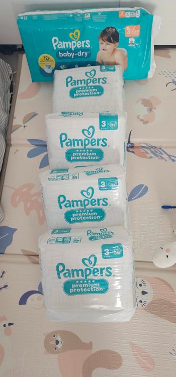 Lot 136 couches Pampers taille 3 6/10 kg