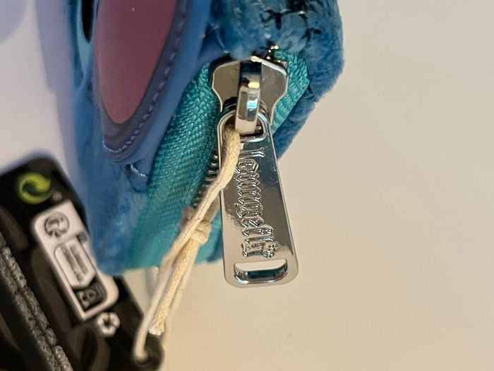 Portefeuille Loungefly Stitch avec Scrump - photo numéro 7