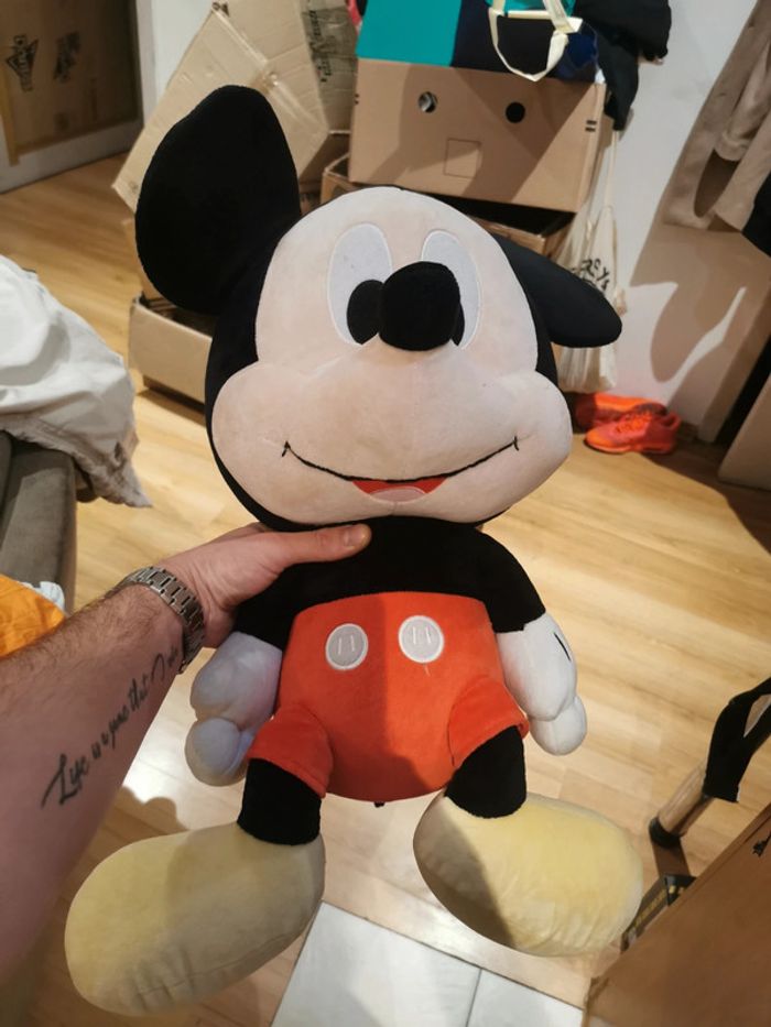 Peluche Disney Mickey - photo numéro 2
