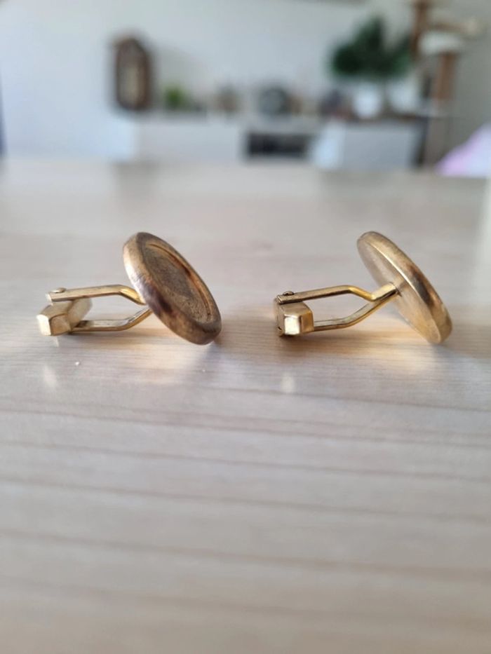 Boutons de manchettes Vintage doré - photo numéro 4