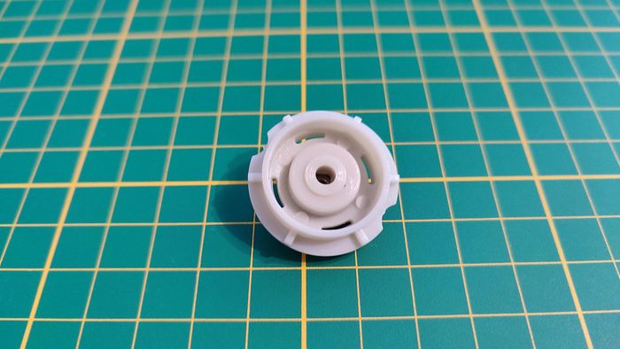 Jante arrière seule pièce détachée miniature 1/18 Citroën traction 15cv 1952 Maisto #B36 - photo numéro 2