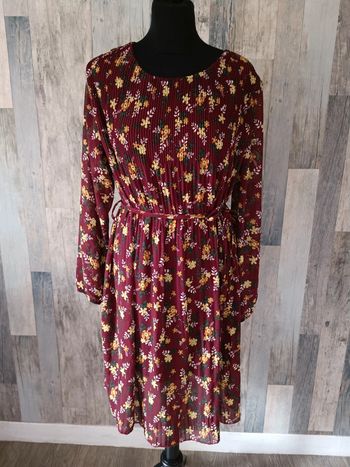 Robe fleurie plissée 44