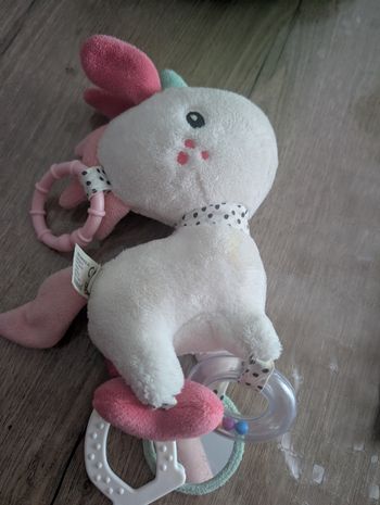 Peluche pour accrocher a la poussette