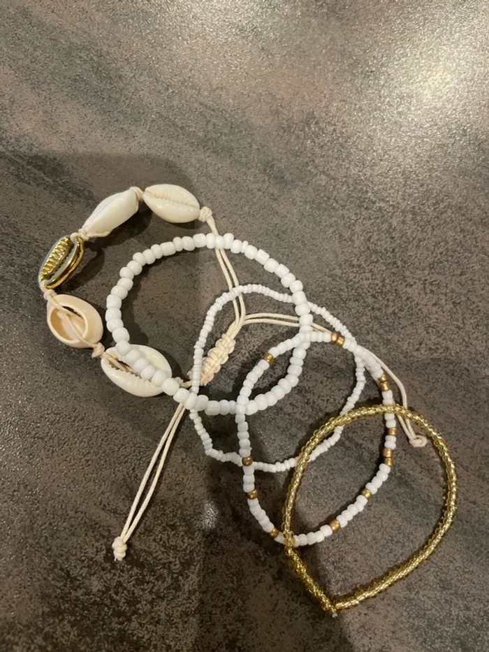 5 bracelets perlés - photo numéro 2