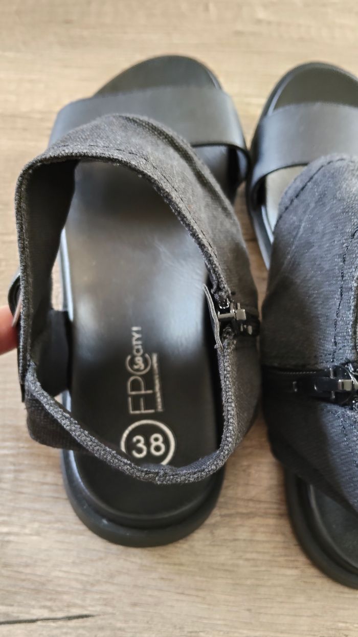 Chaussures femme neuves taille 38 - photo numéro 6
