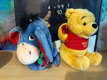 Lot peluches Winnie l’ourson et bourriquet