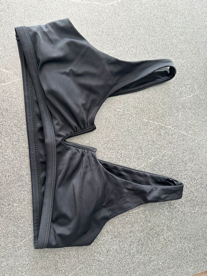 Haut de maillot de bain V noir Shein taille M