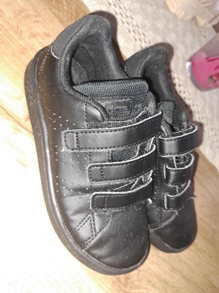 Basket noir adidas