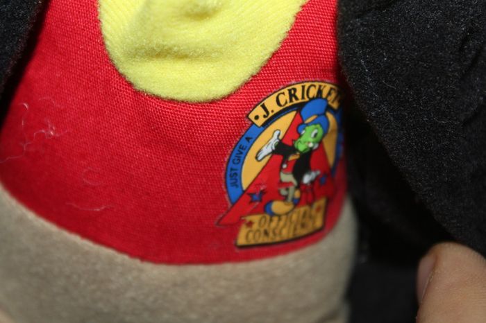 Peluche Jiminy Cricket - Pinnocchio - Disney - photo numéro 2