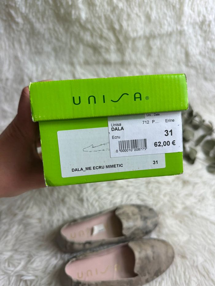 Paire de slipper Unisa taille 31 - photo numéro 6