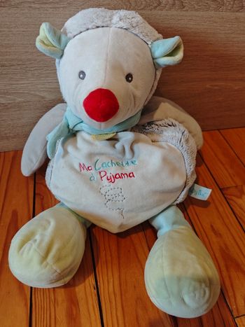 Peluche range pyjama baby nat'