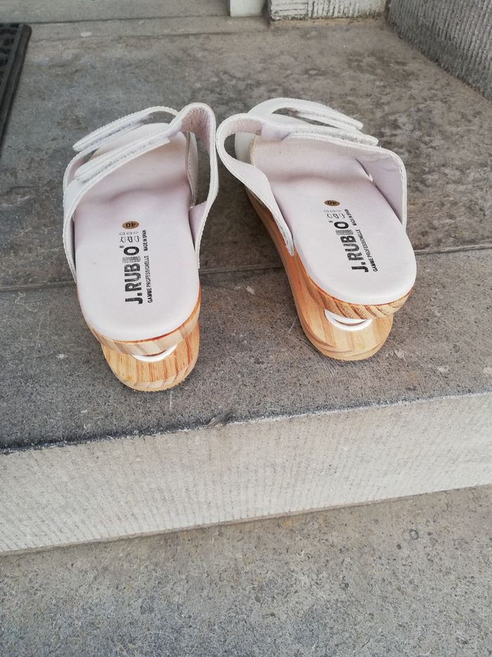 Mules blanches semelles avec ressorts - photo numéro 8