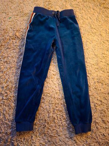 Magnifique bas de pantalon jogging chaud tissaia 7 ans