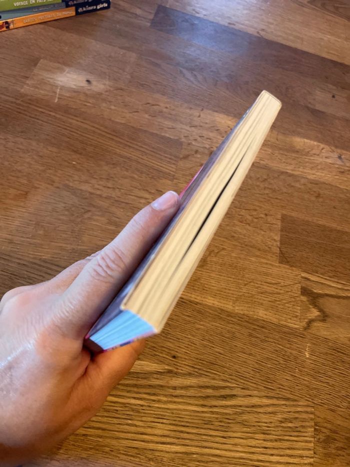 Livre Kinra Girls Numéro 21 Le secret des belles dames - photo numéro 8