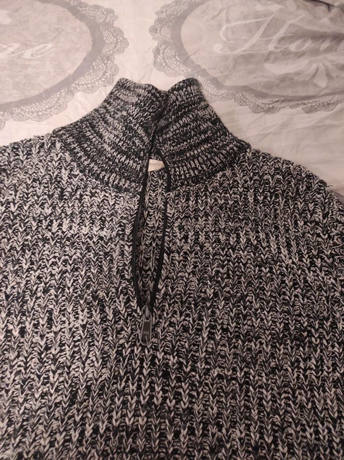 Beau pull homme taille 4