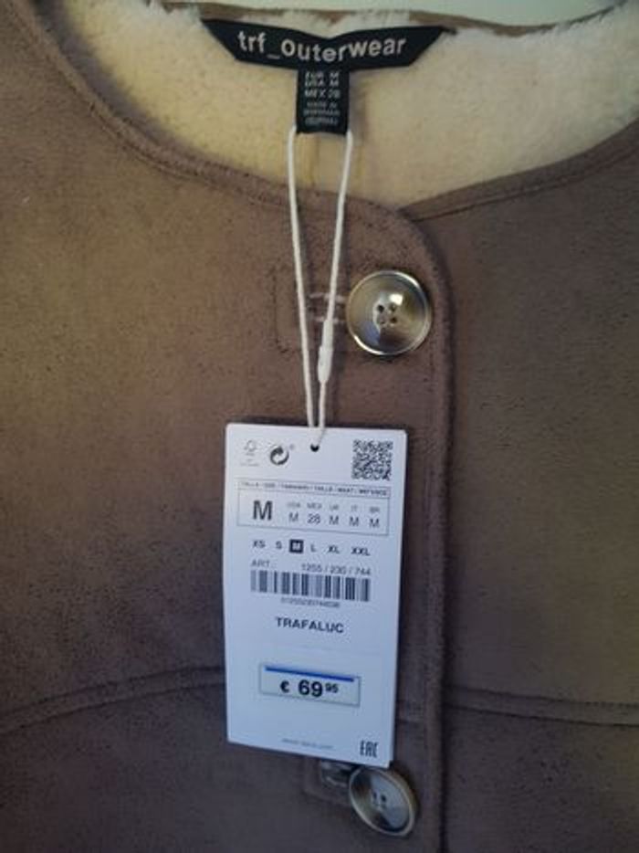 Magnifique manteau en peau retourner taille 38 Zara - photo numéro 5