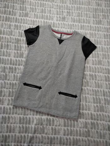 Sweat tee-shirt manches courtes aspect cuir NAF NAF taille XS 34