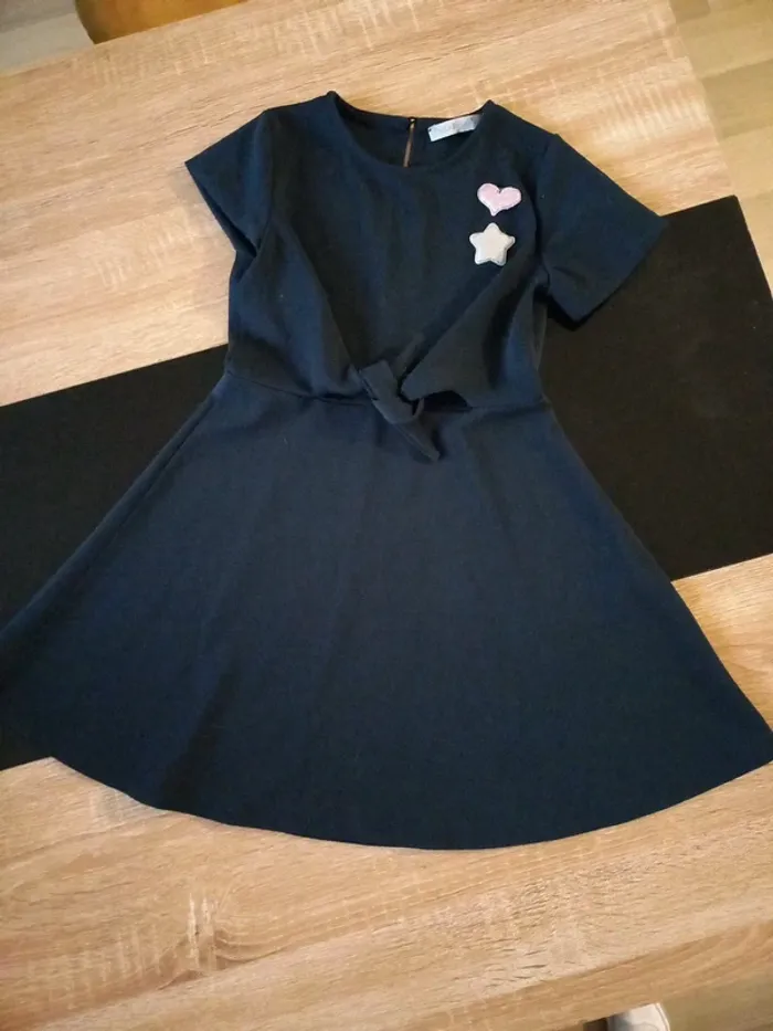 Robe bleue marine 6 ans - photo numéro 3
