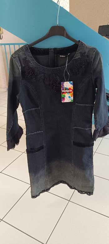 robe jeans noir taille 36 desigual manches 3/4 avec dentelle NEUVE