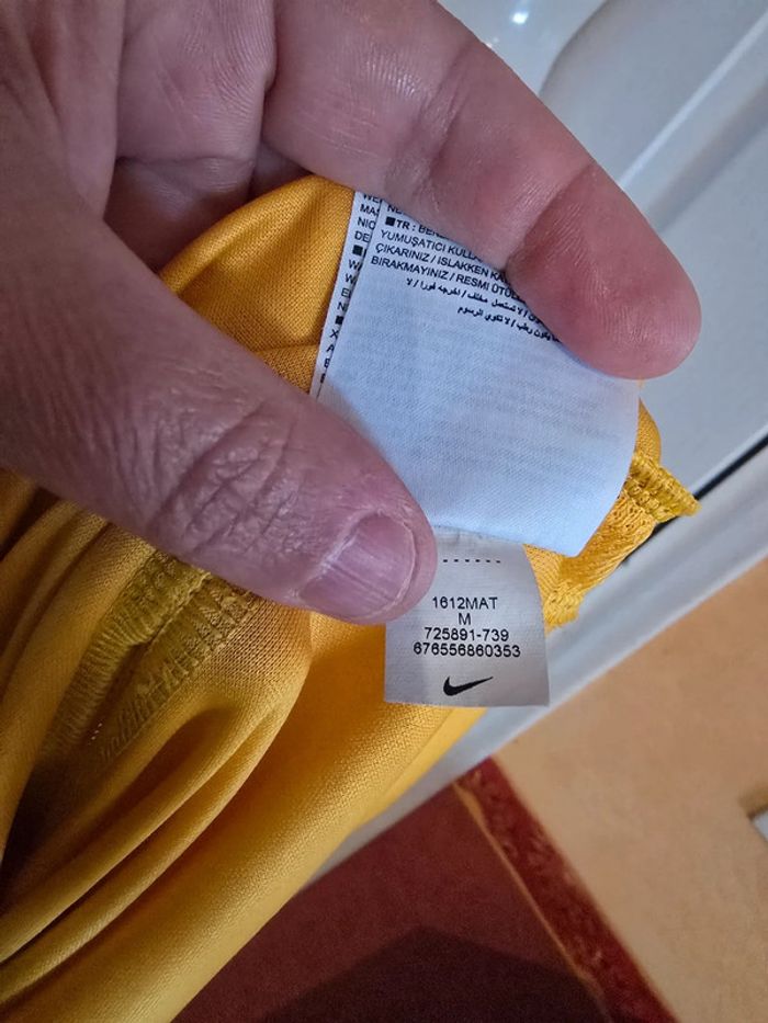 Maillot Nike Dri-Fit Taille M - photo numéro 6