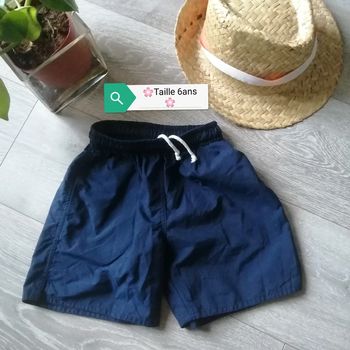 🌸Short bleu marine de sport Taille 6 ans "Decatlon" Neuf 🌸