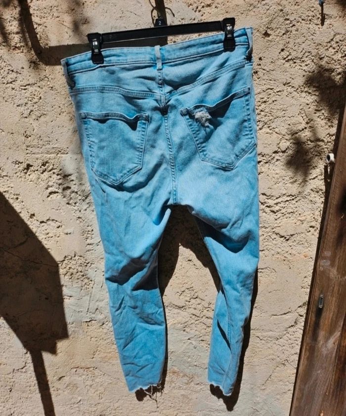 Jean skinny bleu troué - photo numéro 6