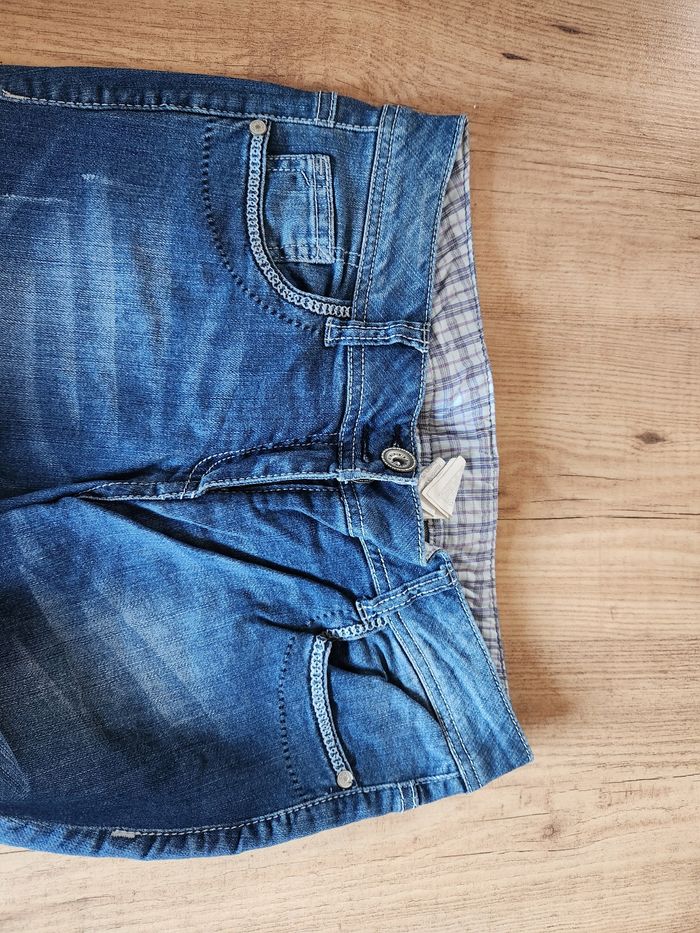 Jean broderies poches Camaïeu t.38 - photo numéro 3