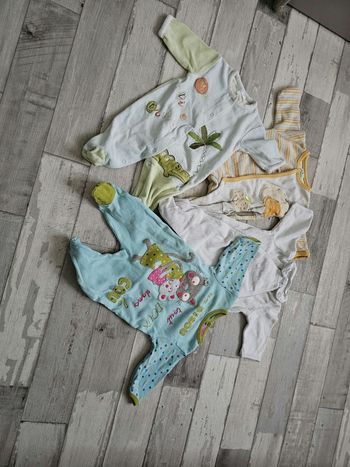 Lot 4 pyjama 1 mois