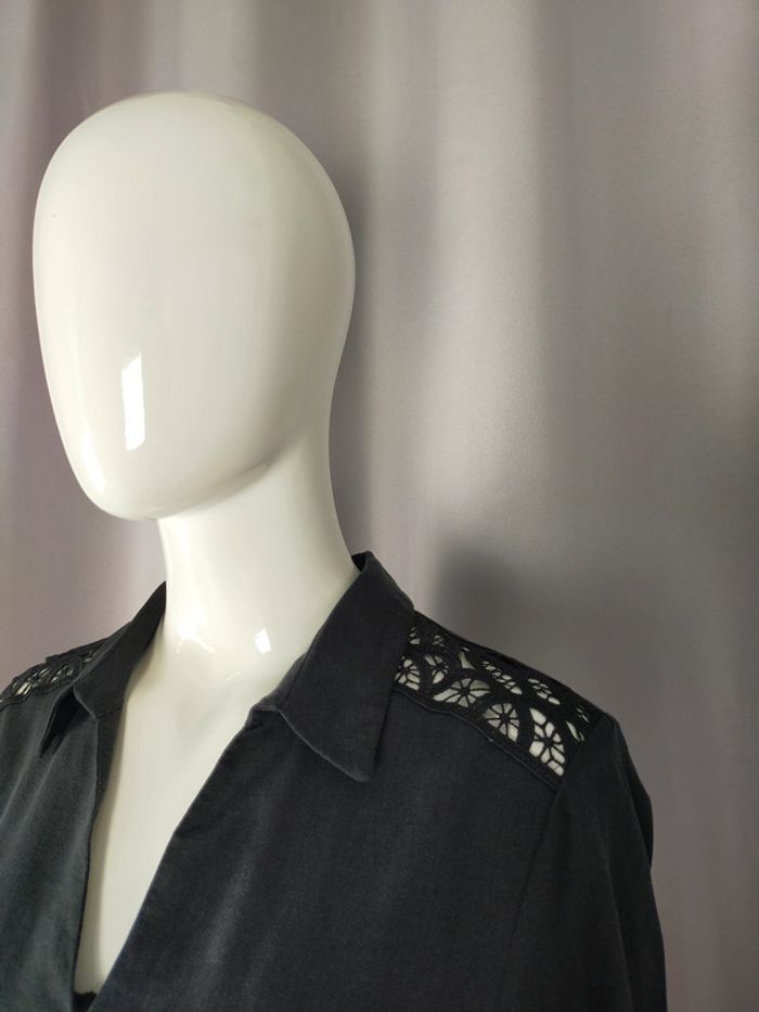 Blouse noire élégante à empiècements dentelle – Elora – Taille 42 - photo numéro 3