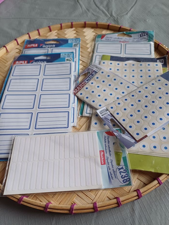 Lot étiquettes pour cahier