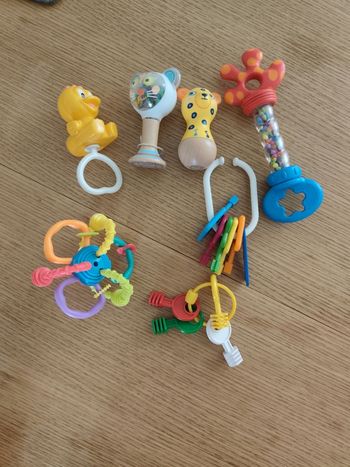 Lot de hochets