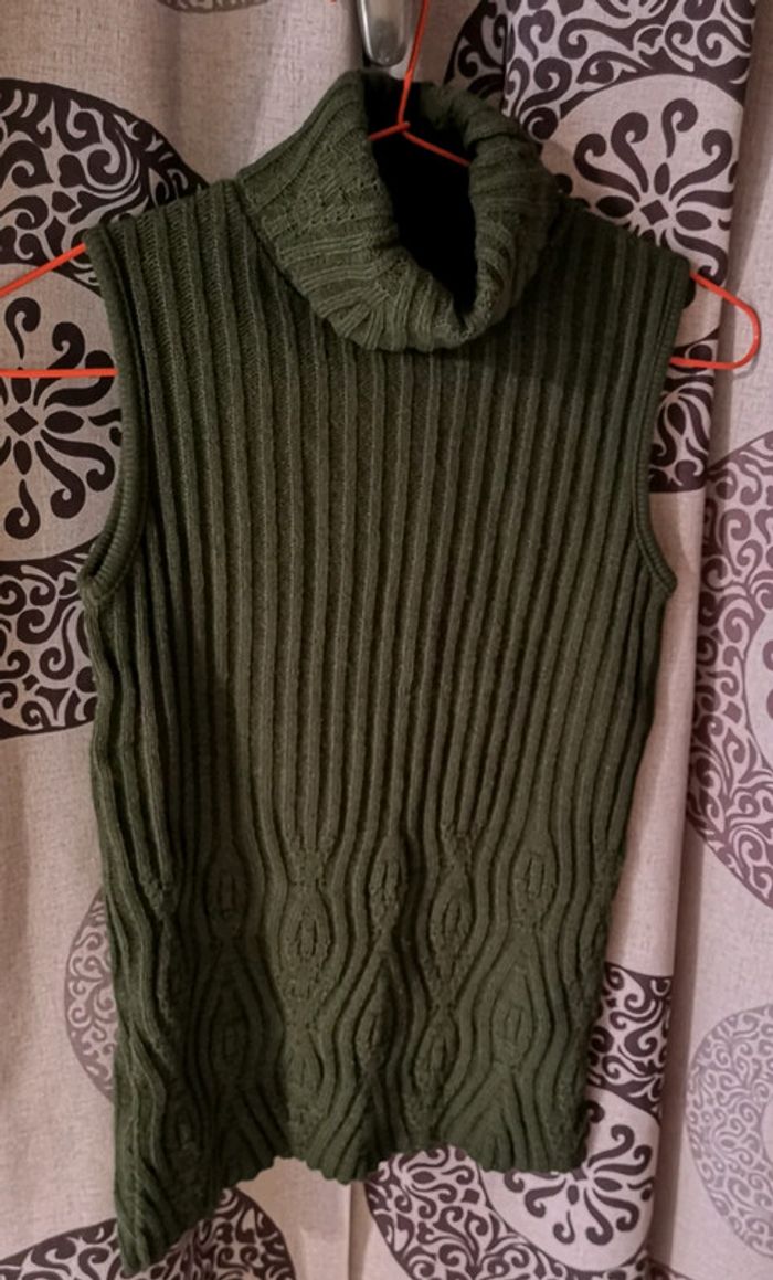 Pull kaki sans manche