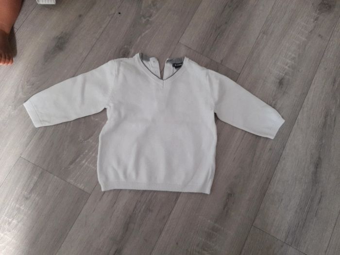 Pull blanc 9 mois