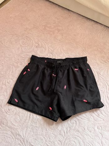 Short noir H&M à motifs glaces roses - taille S