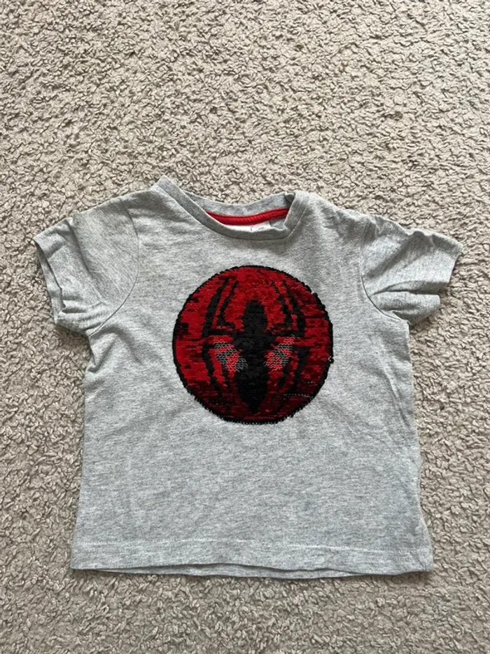 Tee shirt
