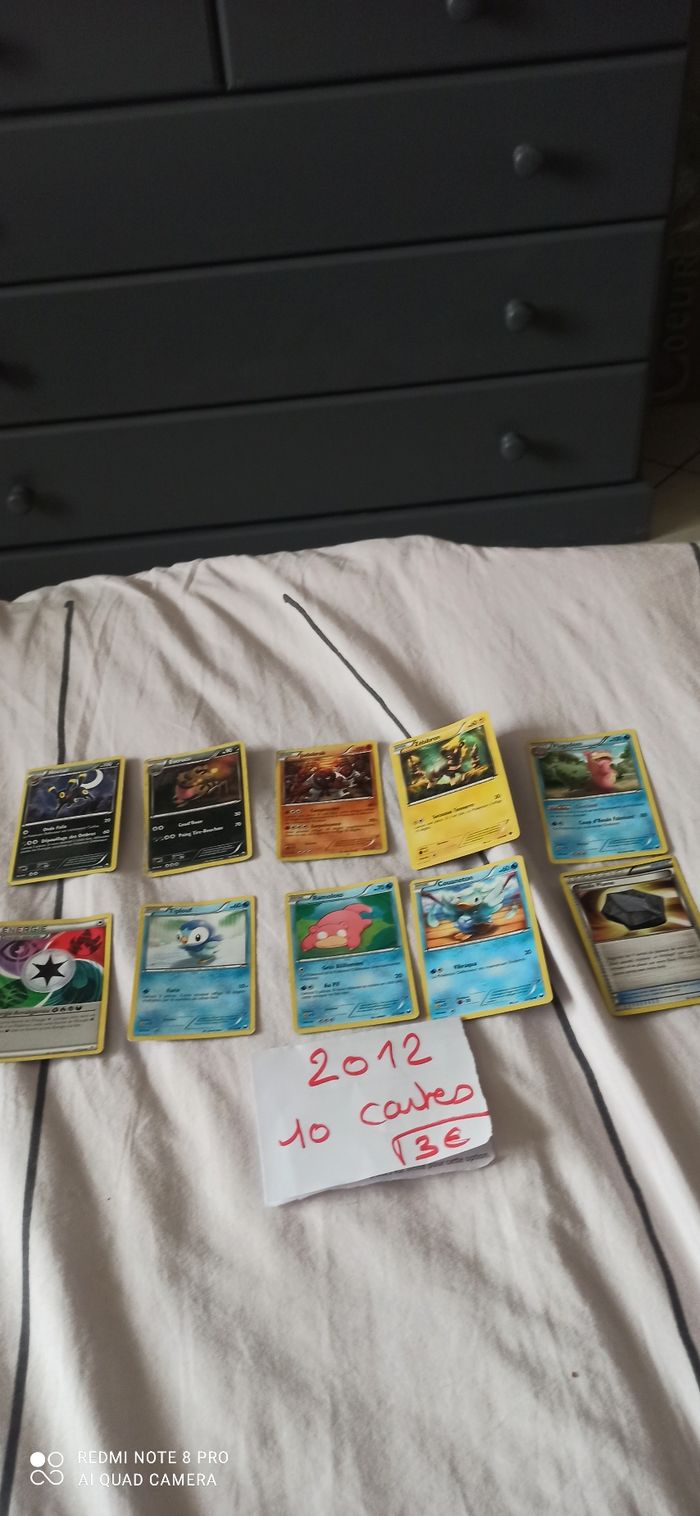 Lot de 10 cartes pokemon 2012