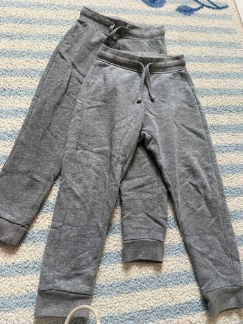 Lot de 2 jogging Kiabi 5 ans