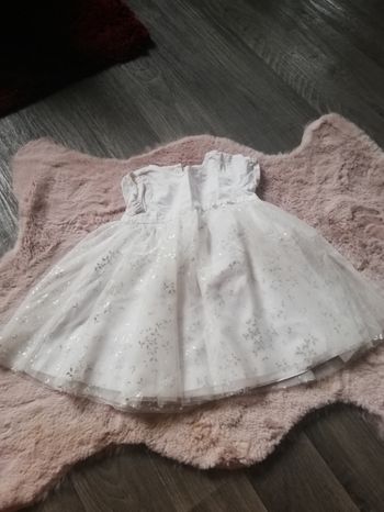 Robe blanche Vertbaudet 9 mois