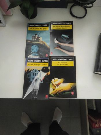Lot de 8 livres de Mary Higgins Clark