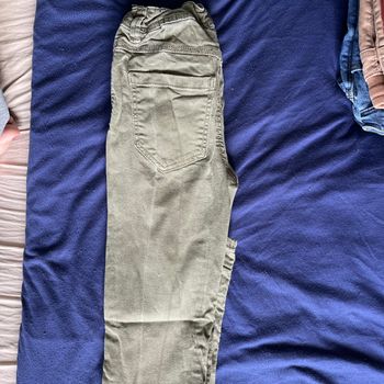 Jean kaki marque TAO 9 ans