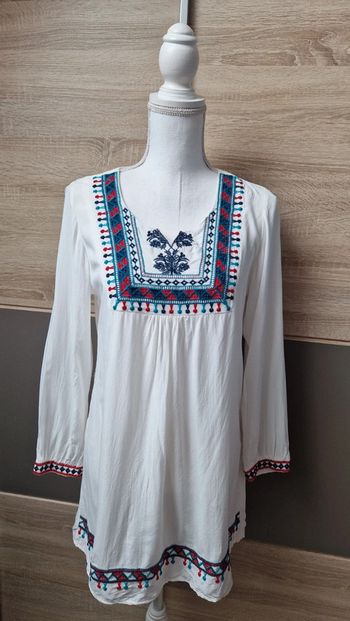 Tunique / robe courte.