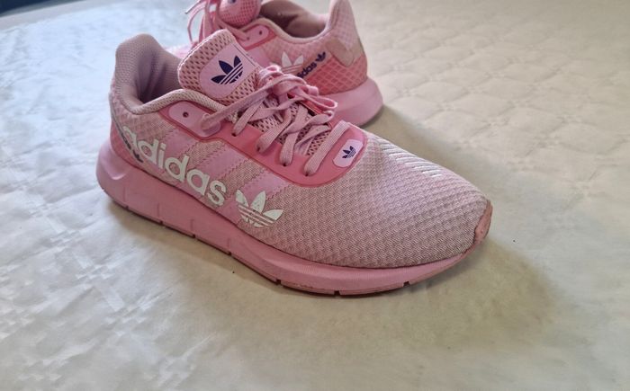 Basket  , sneakers  , femme  , Adidas ,  modèle Swift Run  Pink / Rose , taille  41 - photo numéro 5