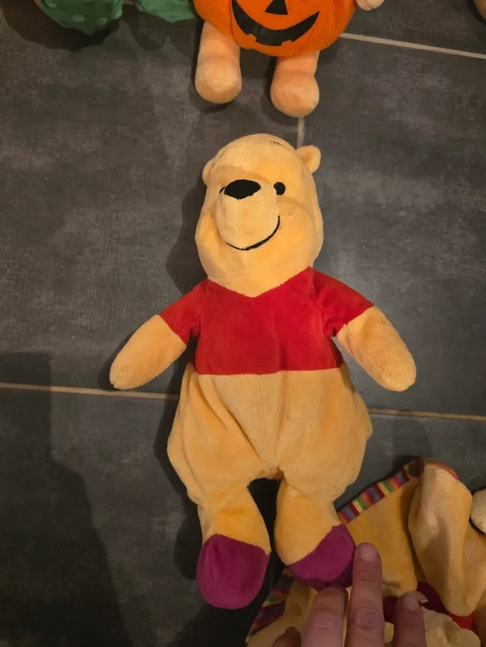 Lot peluches winnie l’ourson disney - photo numéro 4