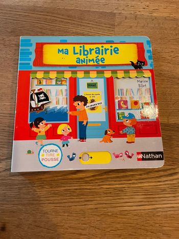 Livre cartonné Ma librairie animée Tourne rire pousse