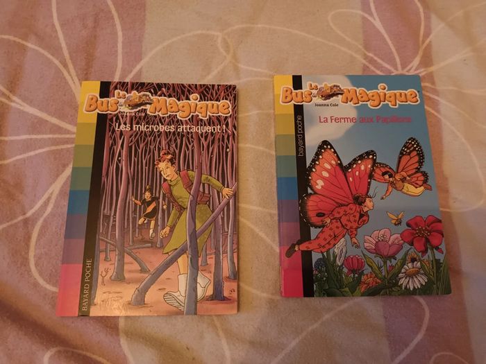 Lot de 2 livres le bus magique