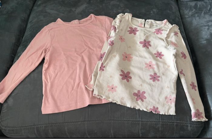 Lot 2 tee-shirts manches longues fille 23 mois - photo numéro 3