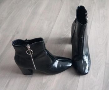Bottine vernis