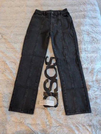 Jean noir. Slim. Asos. Neuf. Taille 36